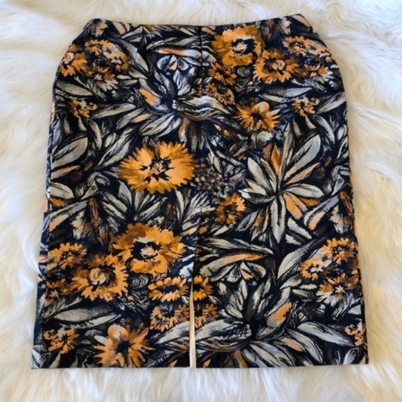 Dennis Merotto Designer Floral Twill Pencil Skirt - Picture 7 of 9